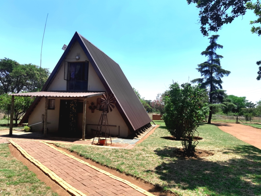 Commercial Property for Sale in Buffelshoek AH North West